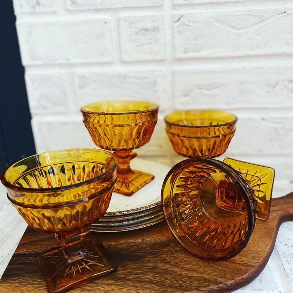 Vintage Amber Sherbet Glass Bowls - Picture 2 of 3